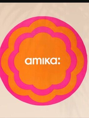 Amika Round Towel